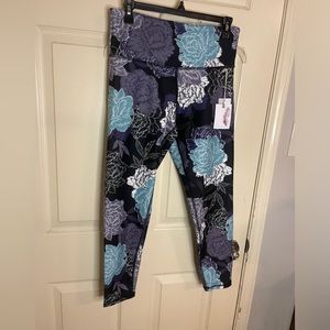 Jessica Simpson leggings